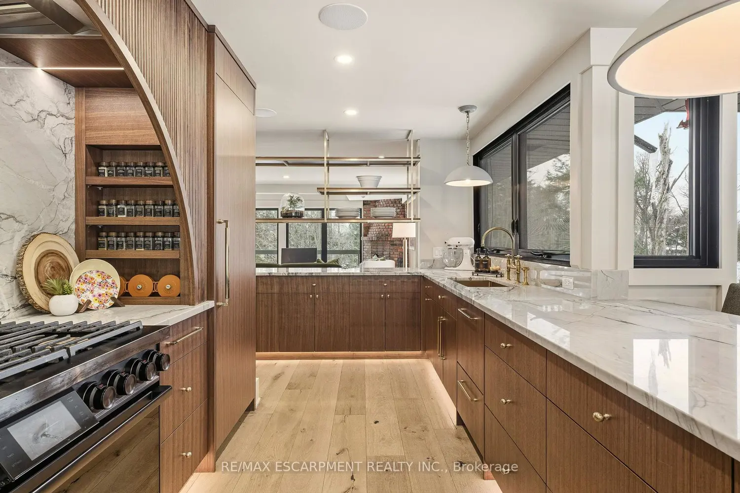 Additional image 4 of 2510 Britannia Road