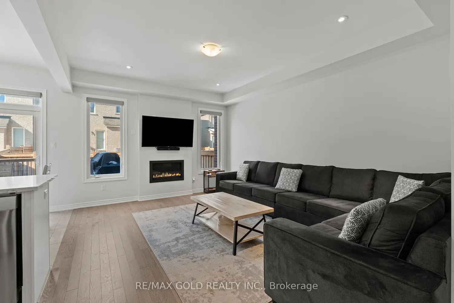 Additional image 6 of 59 Folgate Crescent