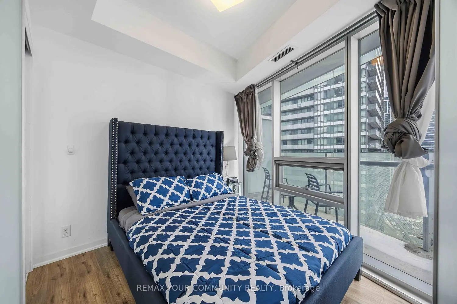 Additional image 15 of 14 York Street 2302