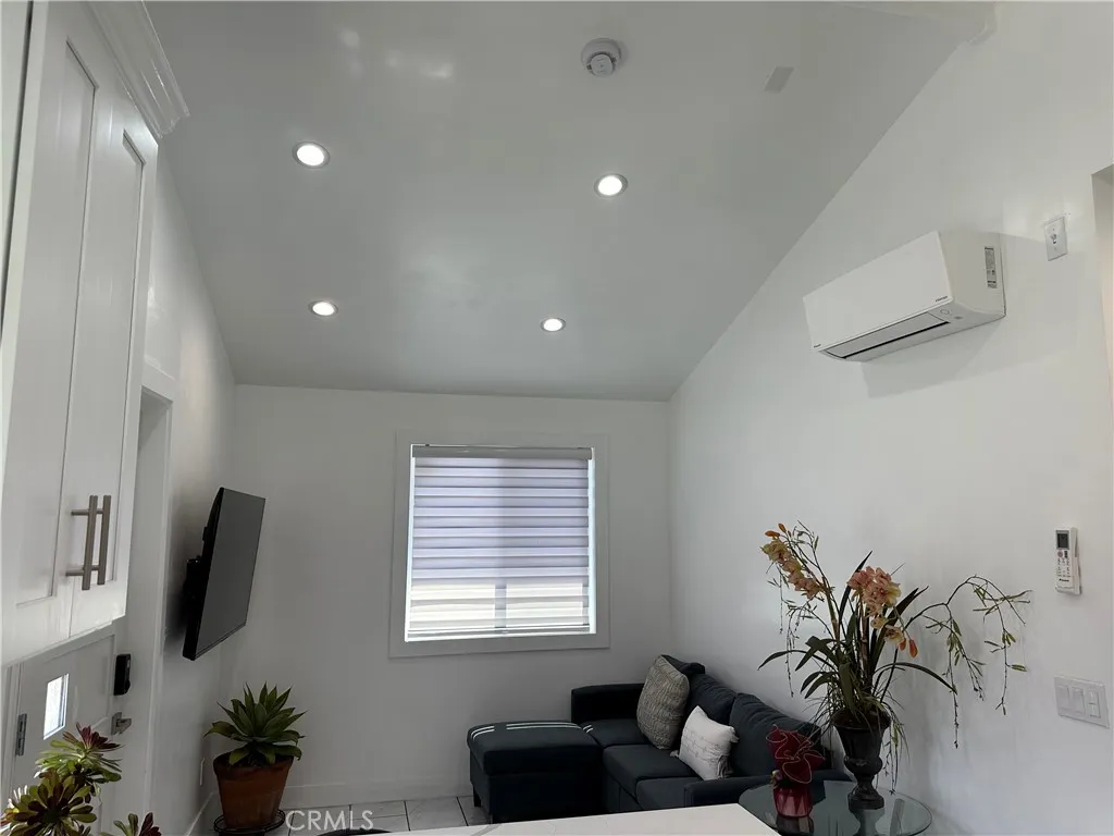 Additional image 55 of 7013 Bellaire Ave, North Hollywood, CA 91605