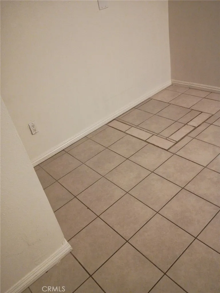 Additional image 9 of 120 W Marshall Blvd Unit 5, San Bernardino, CA 92405