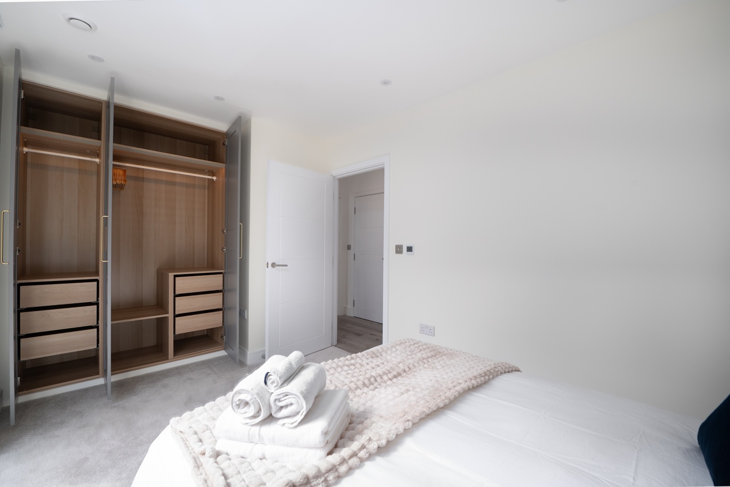 Additional image 8 of 2 Bed Flat, Coomer Place, SW6, N1 7GU