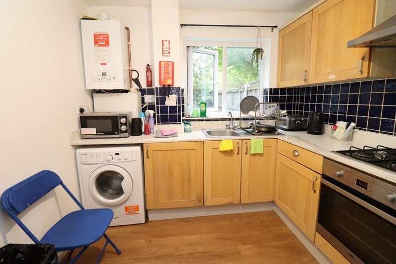 Additional image 10 of Room in a Shared House, Corfield St, E2, N1 7GU