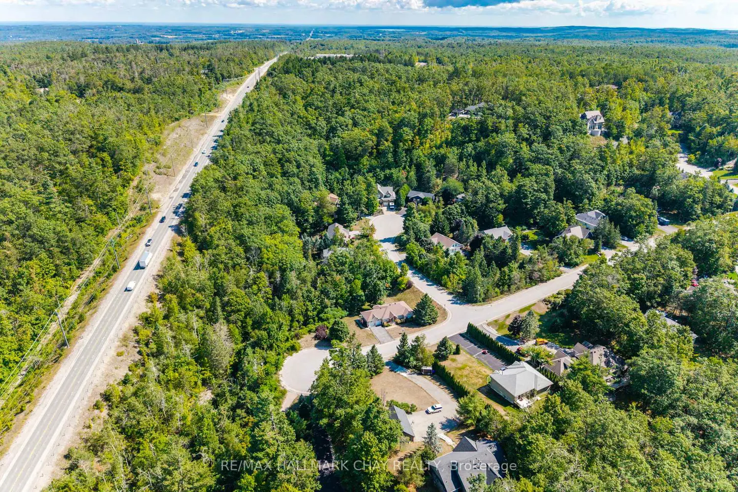 Additional image 17 of 32 Valleycrest Drive