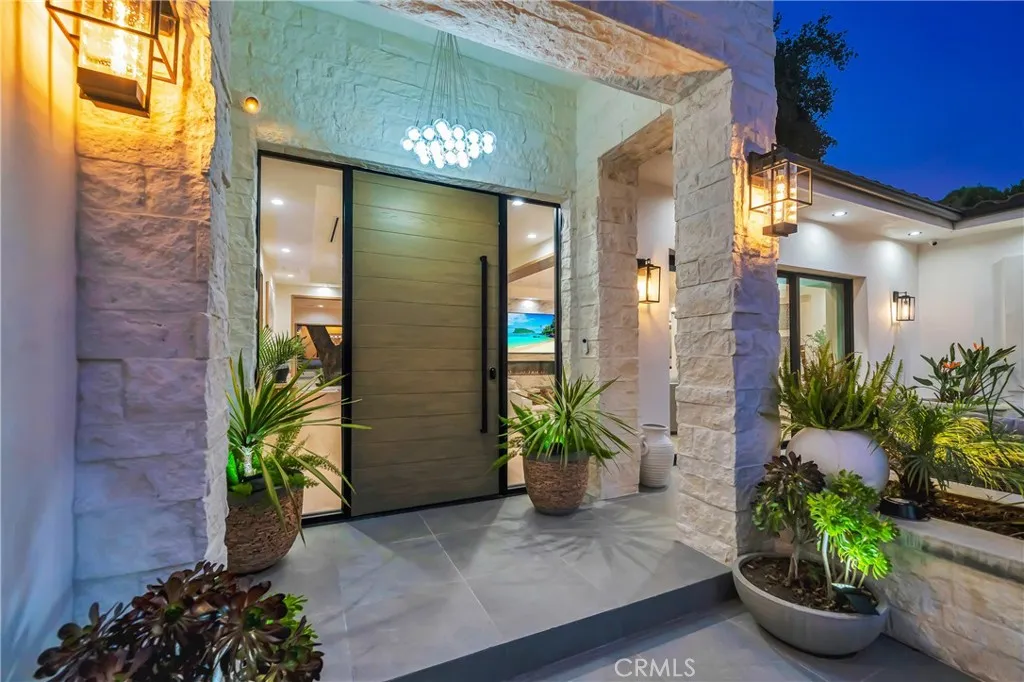 Additional image 15 of 19225 Rosita St, Tarzana, CA 91356