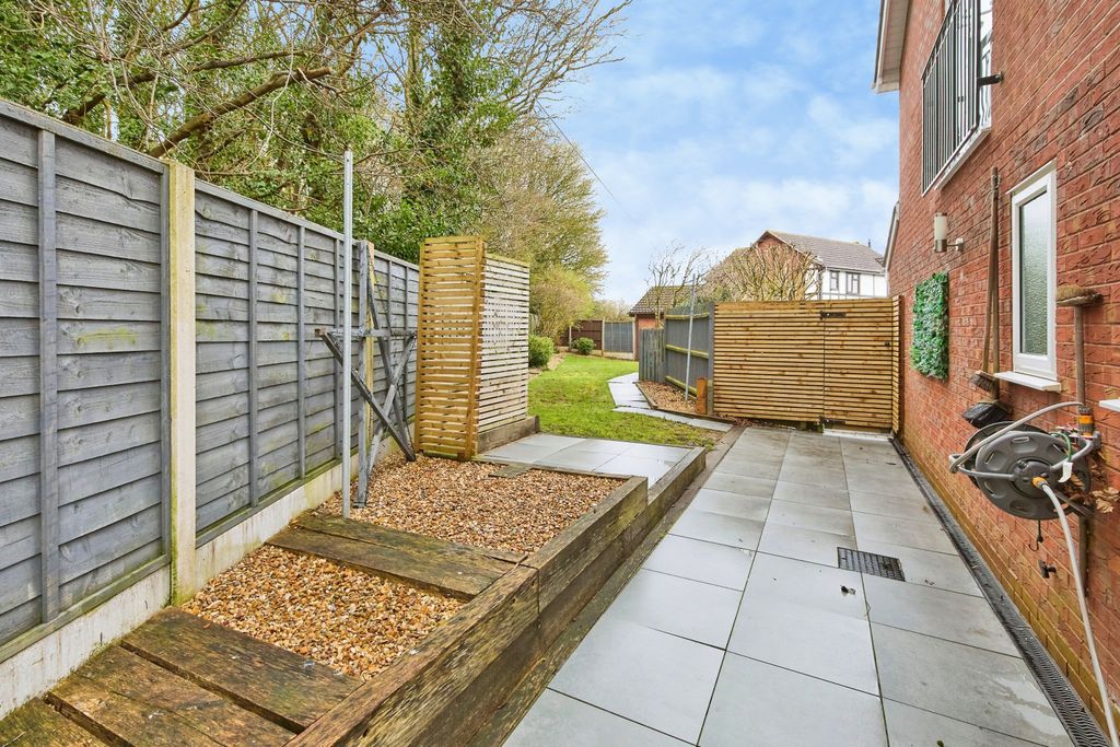 Additional image 19 of 5 bed detached house for saleWentworth Drive, Burton-On-Trent DE13