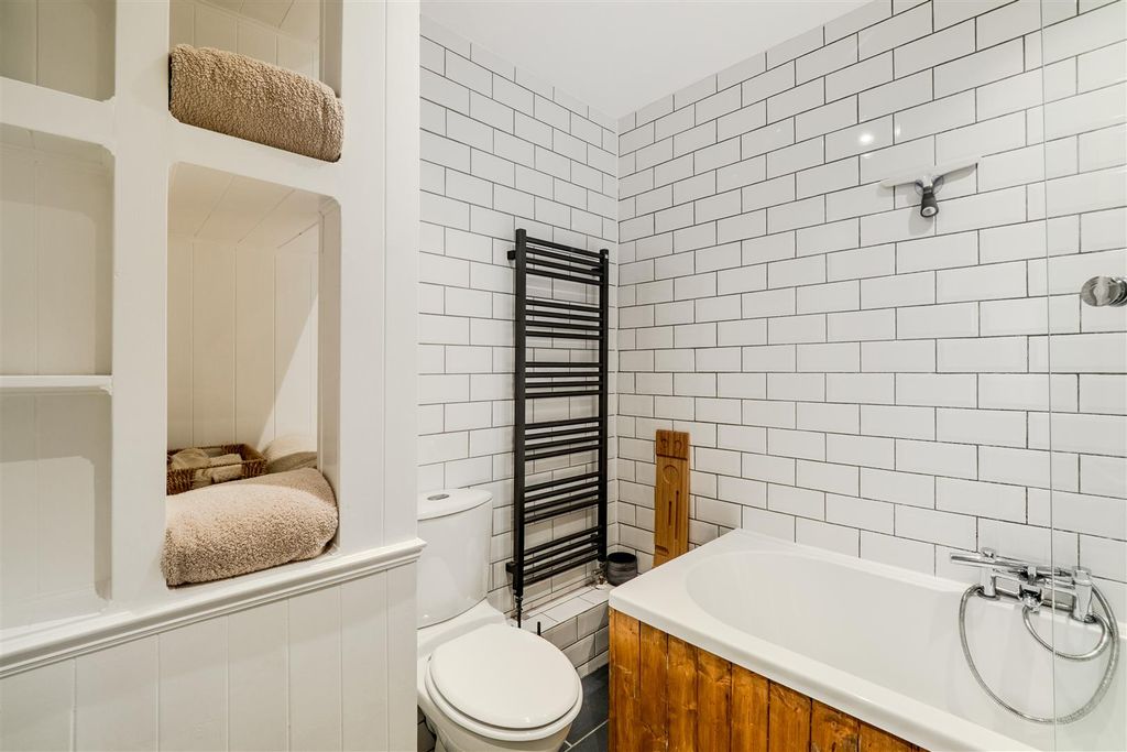 Additional image 14 of 2 bed flat for saleDial Hill Road, Clevedon BS21