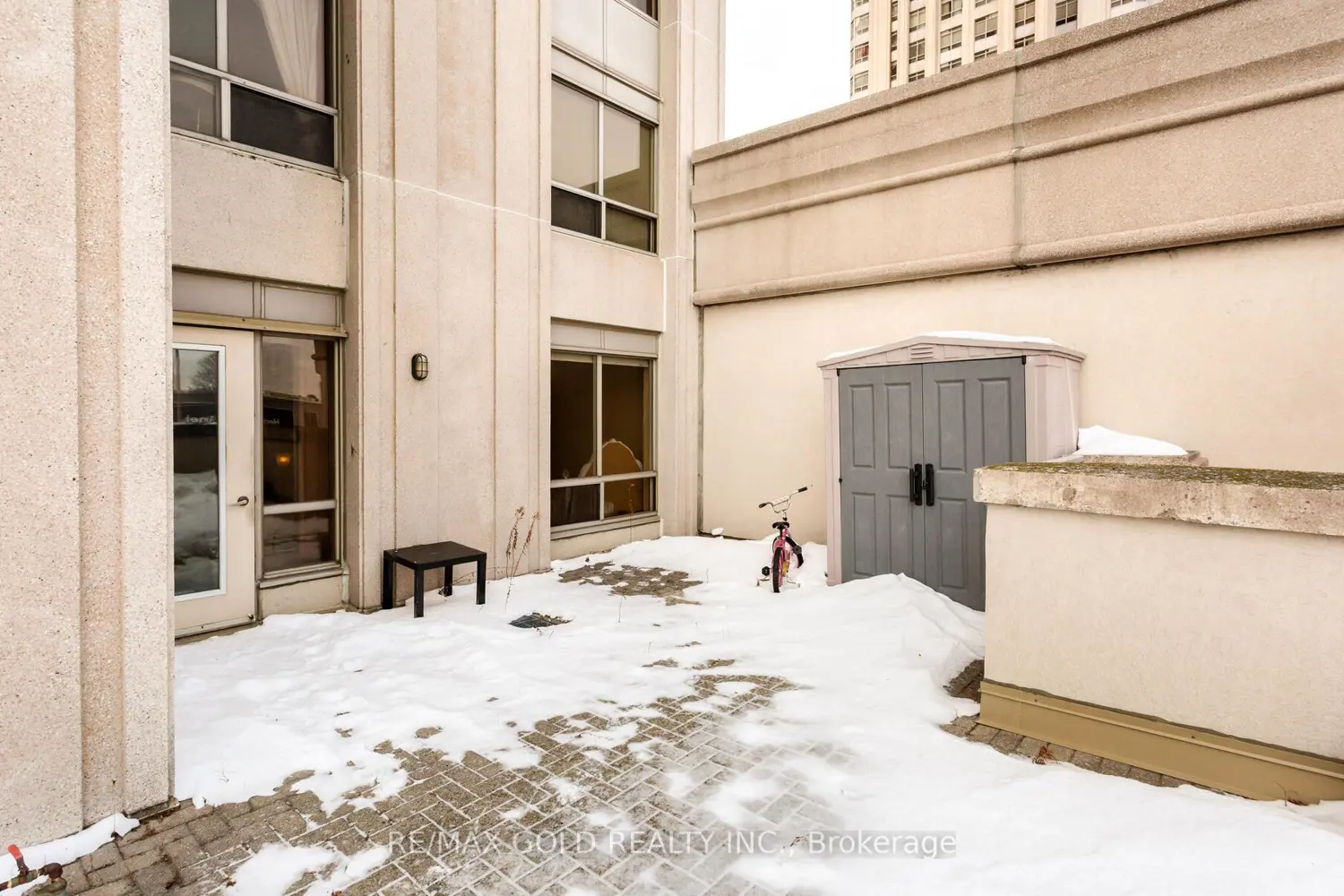 Additional image 18 of 25 Kingsbridge Grdn Circle 224