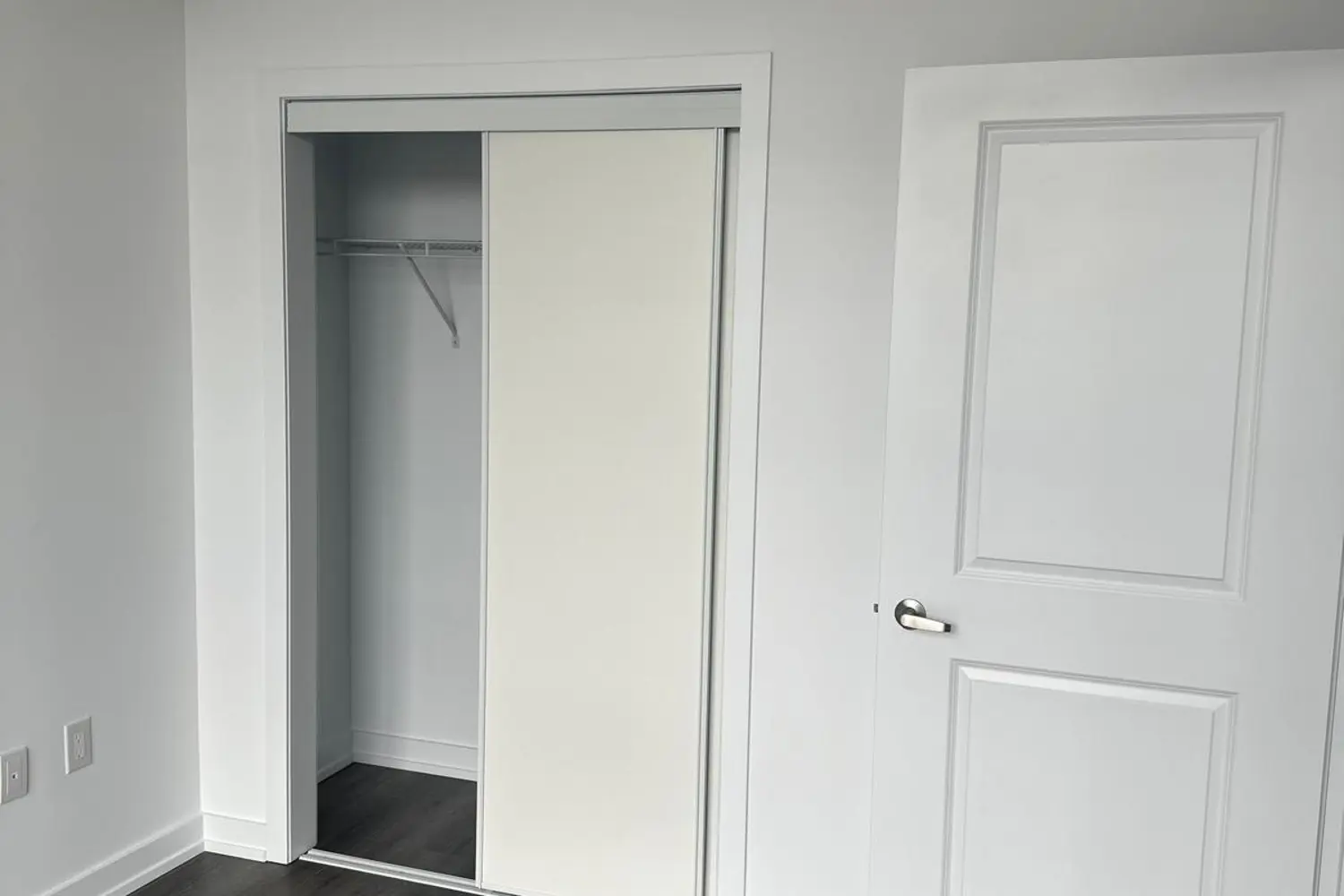 Additional image 9 of 470 Dundas Street 212