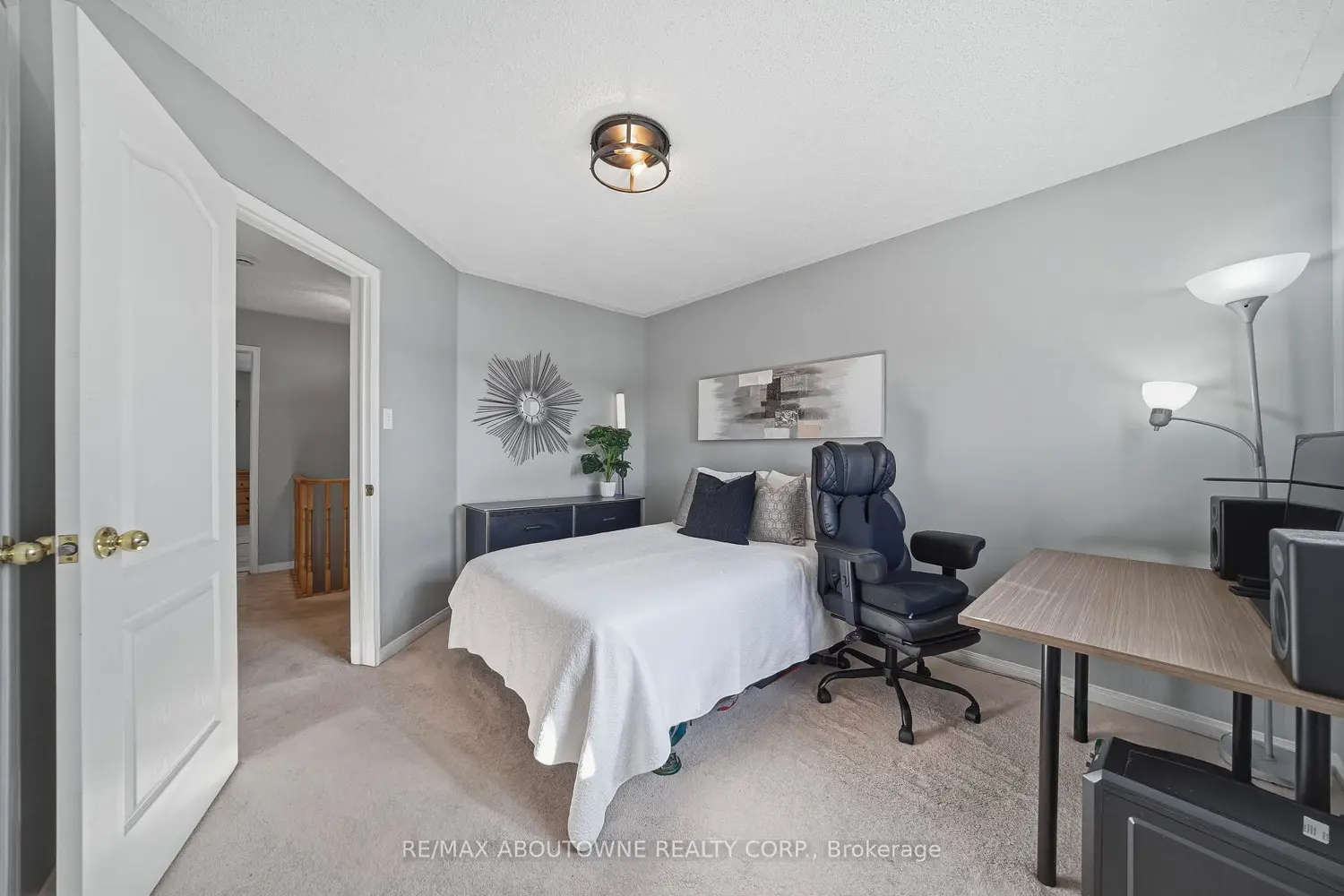 Additional image 13 of 23 Arabia Gate