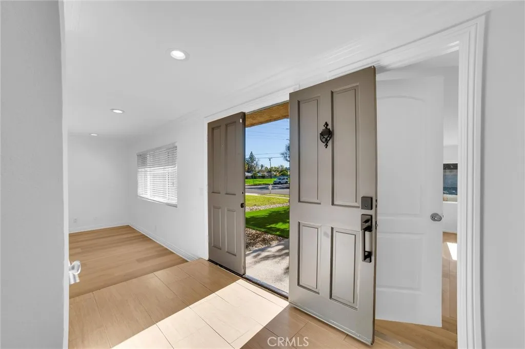 Additional image 4 of 18839 Miranda St, Tarzana, CA 91356