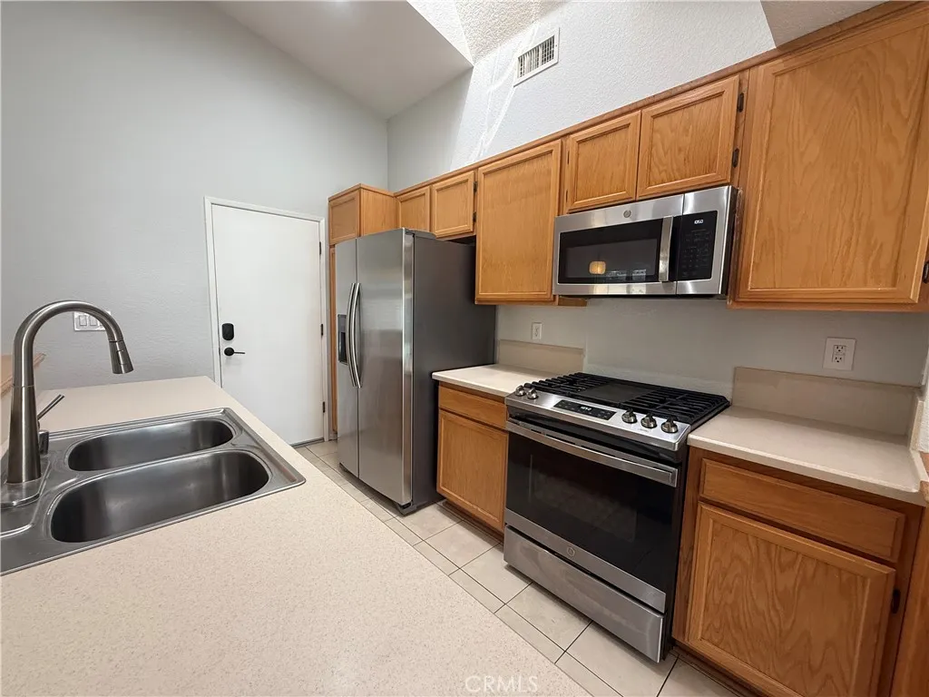 Additional image 9 of 7765 Morningside Lane, Highland, CA 92346