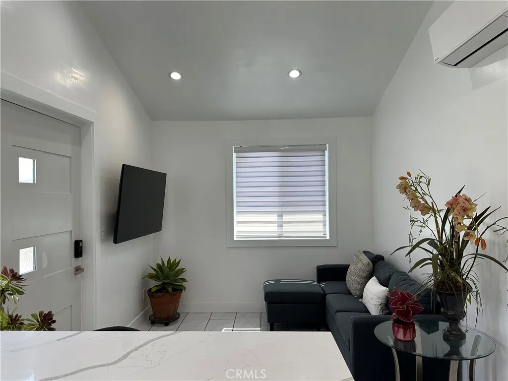Additional image 54 of 7013 Bellaire Ave, North Hollywood, CA 91605