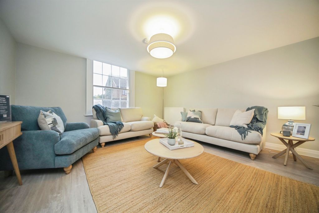 Additional image 8 of 2 bed flat for saleThe Old Hop, Hadleigh, Ipswich IP7