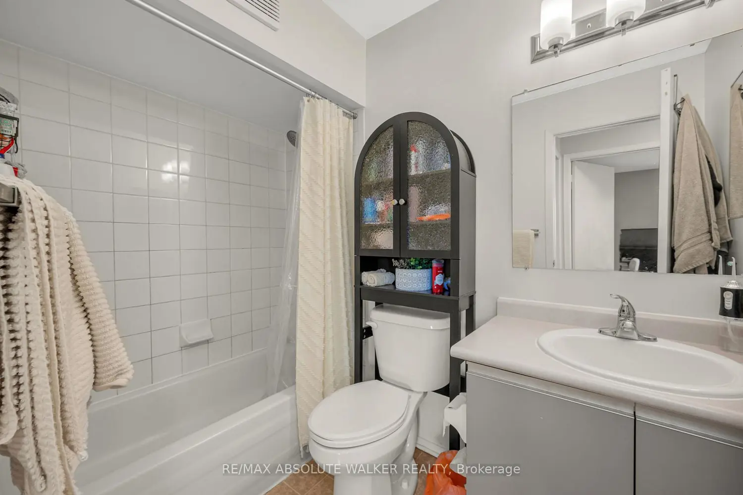 Additional image 15 of 250 Brittany Drive 318