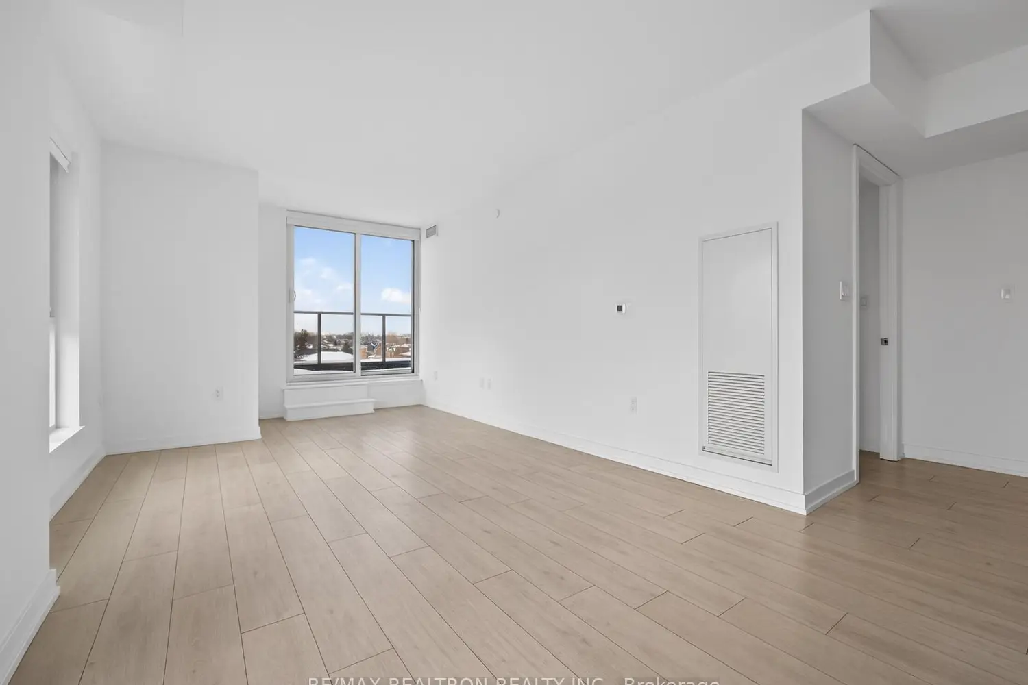 Additional image 8 of 556 Marlee Avenue 407