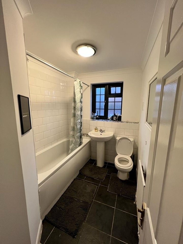 Additional image 5 of Room in a Shared House, Gables Close, SE5, N1 7GU