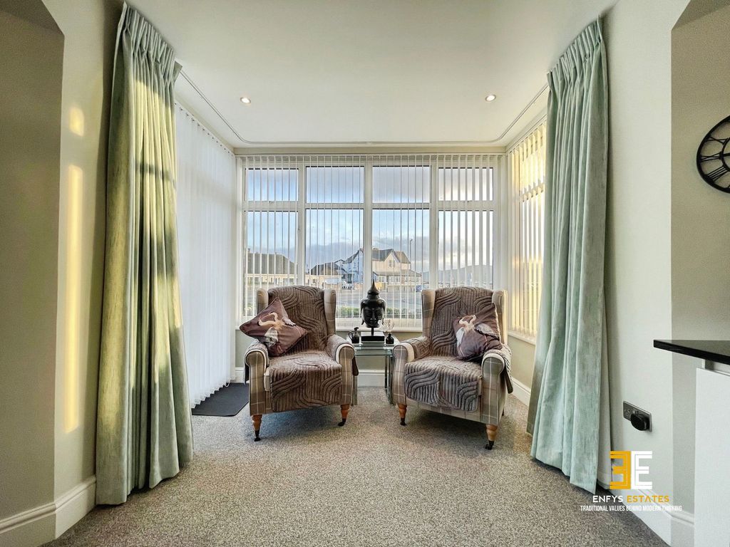 Additional image 4 of 2 bed flat for saleAdmiral House, West Parade, Llandudno LL30