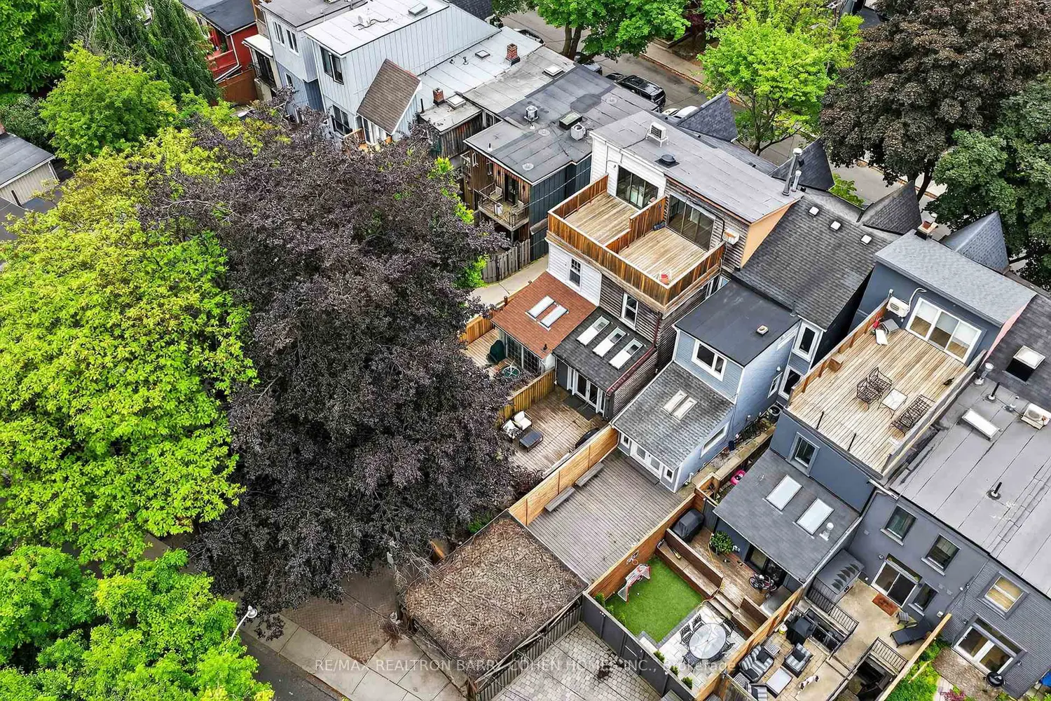 Additional image 19 of 198 Macpherson Avenue