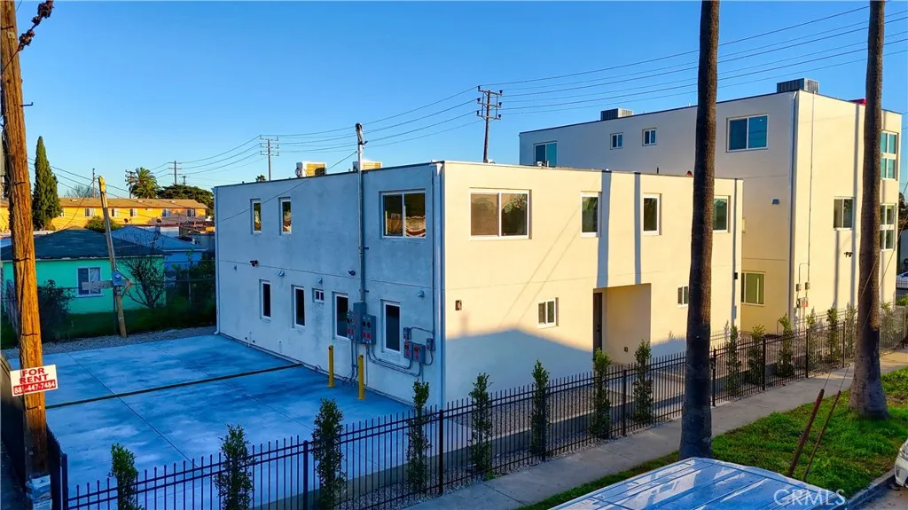 Additional image 18 of 8414 S McKinley Avenue Unit 1/2, Los Angeles, CA 90001