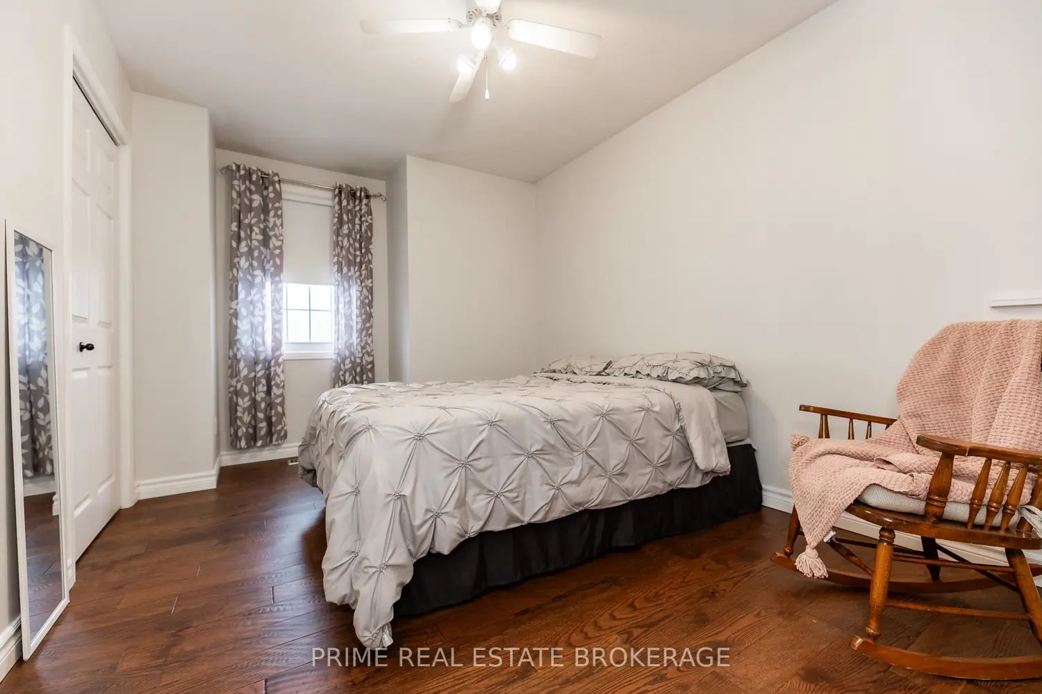 Additional image 8 of 16 Timberlane Crescent