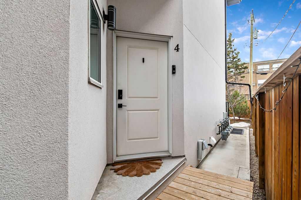 Additional image 3 of 4-4411 17 Avenue NW, Calgary, AB, T3B 0N7
