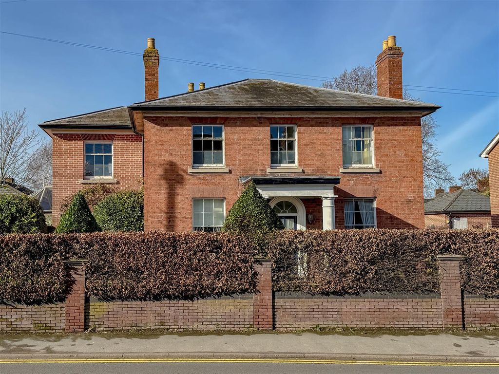 Additional image 26 of 2 bed flat for saleRoyal Oak Gardens, Malvern WR14