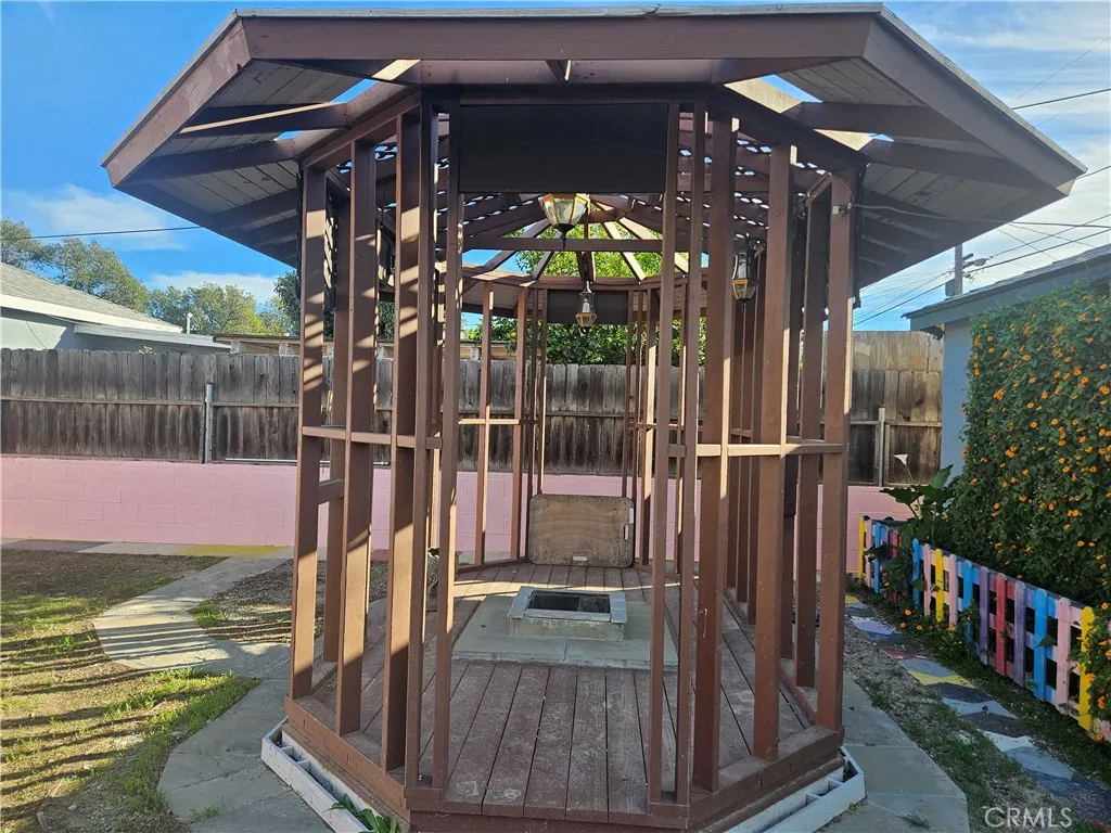 Additional image 36 of 6907 White Oak Ave, Reseda, CA 91335