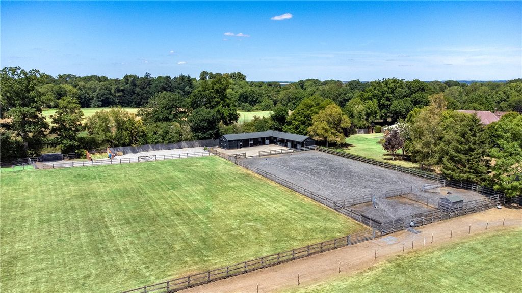 Additional image 8 of 5 bed equestrian for saleInkpen Common, Inkpen, Hungerford, Berkshire RG17