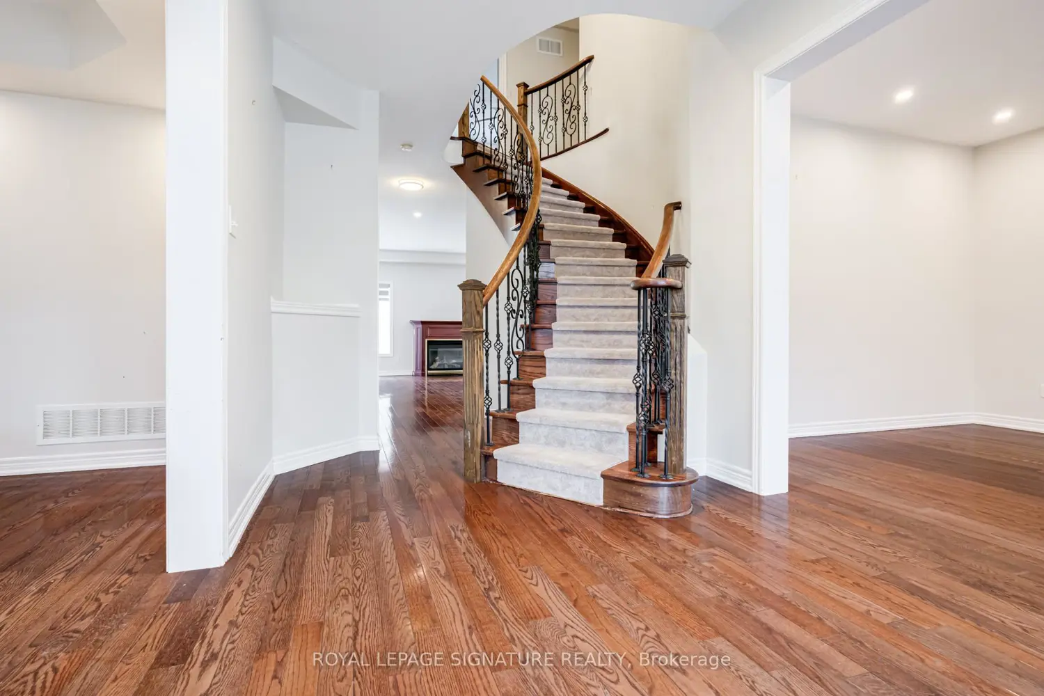 Additional image 18 of 20 Watercliff Place