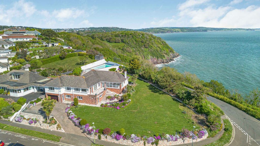 6 bed detached house for saleThatcher Avenue, Torquay, Devon TQ1