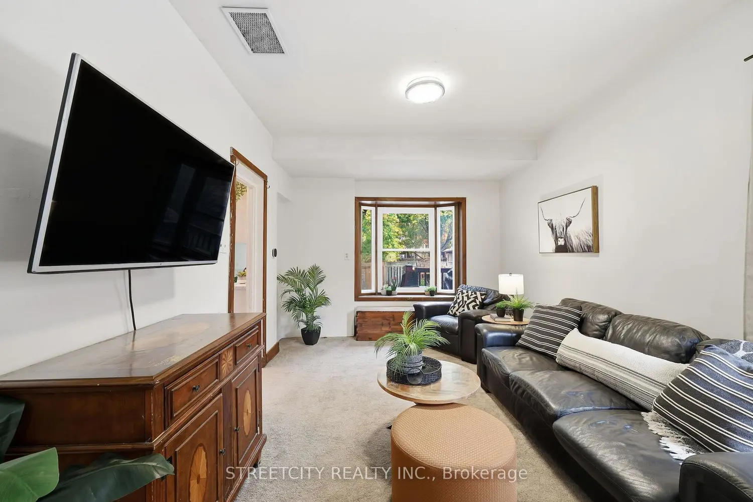 Additional image 7 of 8 Bellevue Avenue