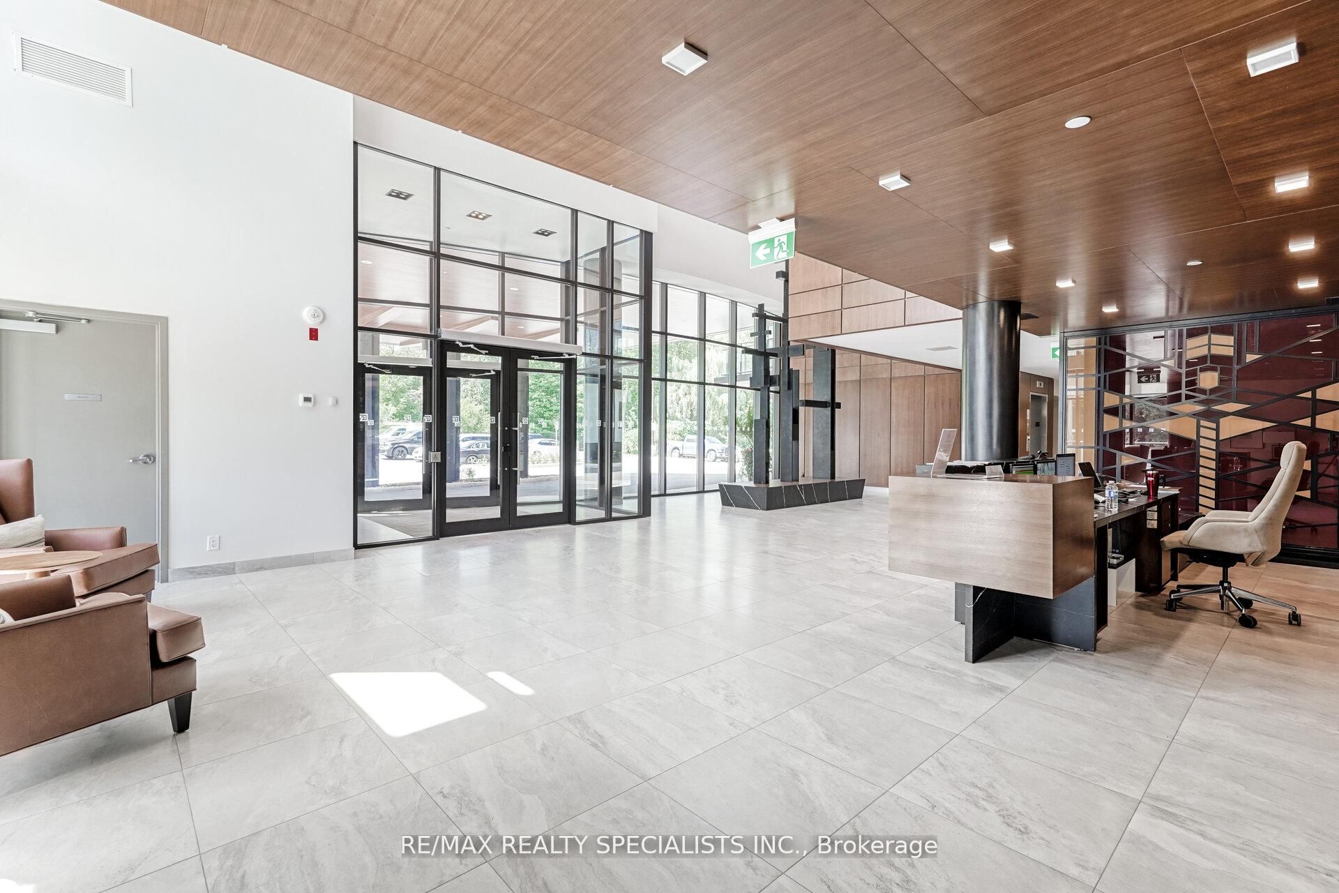 258-1575 Lakeshore Road W, Mississauga, ON, L5J 0B1