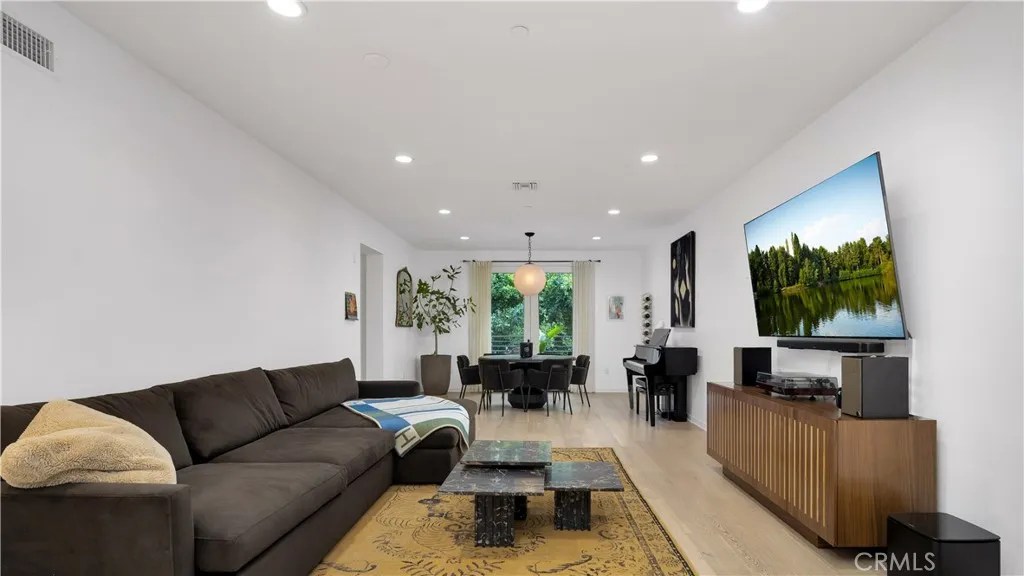 Additional image 2 of 4240 Laurel Canyon Boulevard Unit 306, Studio City, CA 91604