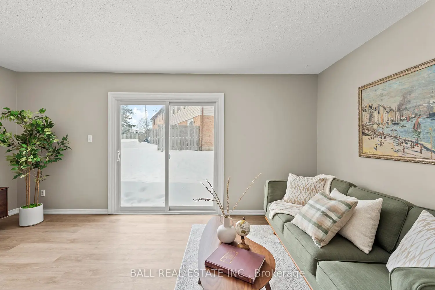 Additional image 6 of 996 Sydenham Road 9