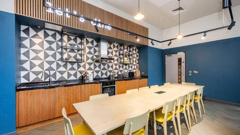 Studio Flat, Compass, B7, B7 4RB