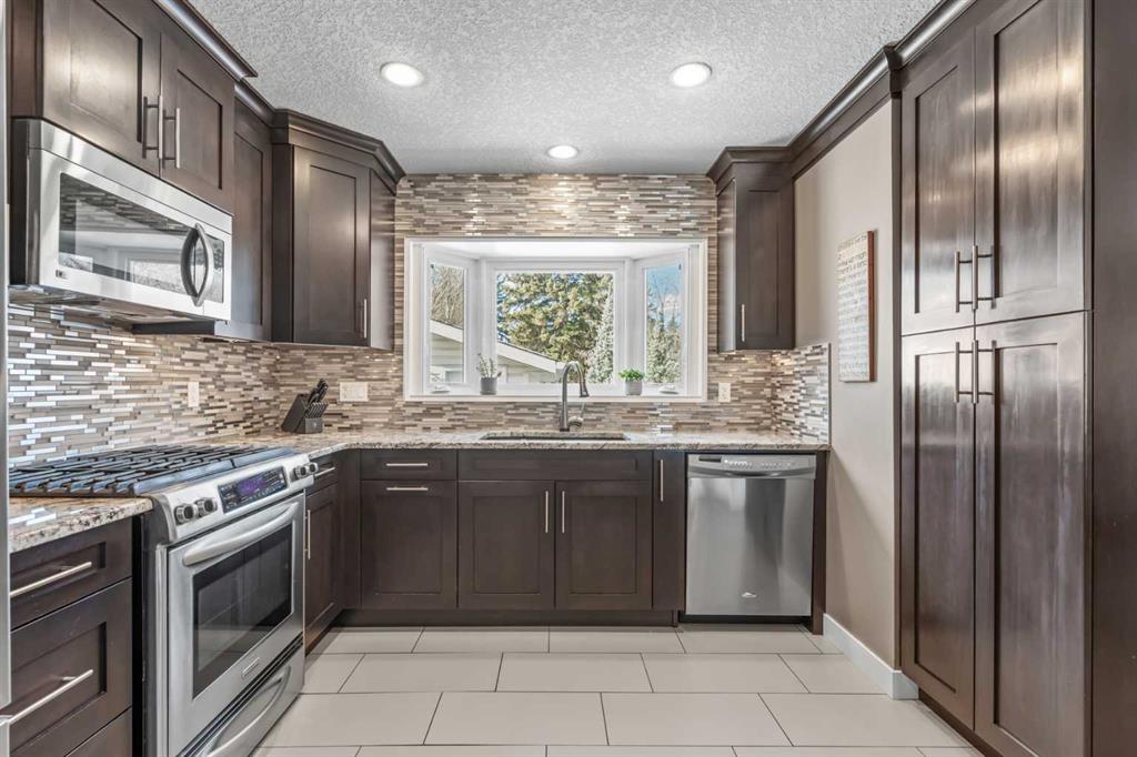 Additional image 5 of 1039 Cannock Road SW, Calgary, AB, T2W 1M6