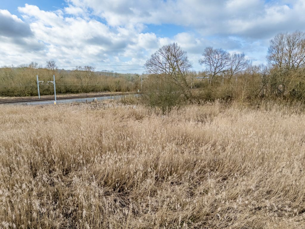Additional image 4 of Land for saleKeighley Close, Thatcham RG19
