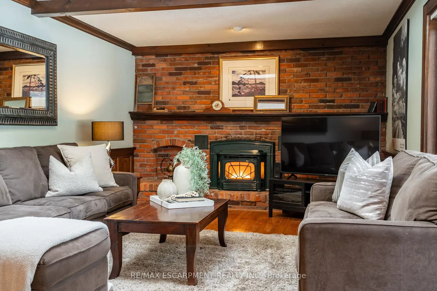 Additional image 4 of 1 Acredale Drive