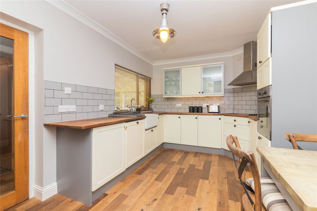 Additional image 4 of 5 bed flat for saleThe Chalet, Dunard House, Kinlochard, Stirling, Stirlingshire FK8