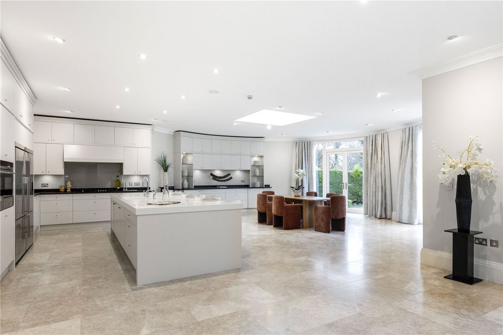Additional image 4 of 7 bed detached house for salePriory Road, Sunningdale, Berkshire SL5