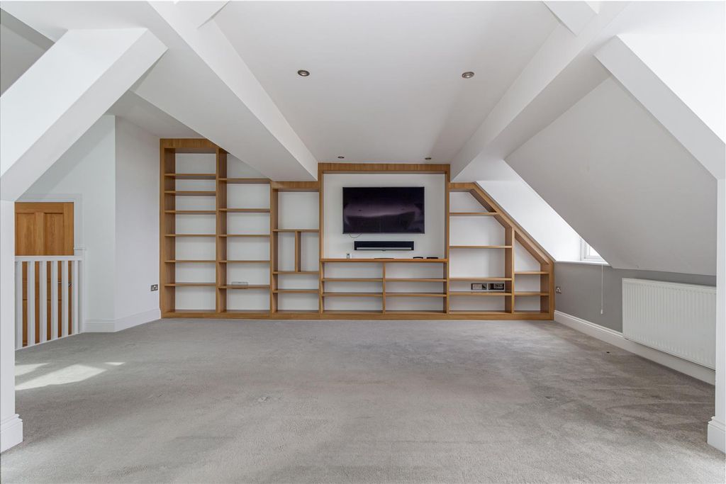 Additional image 15 of 3 bed flat for saleHolywell Road, Malvern WR14