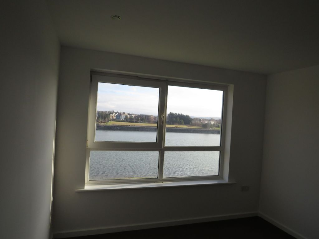 Additional image 9 of 3 bed flat for saleFlat, Cwrt Westfa, Pentre Doc Y Gogledd, Llanelli SA15