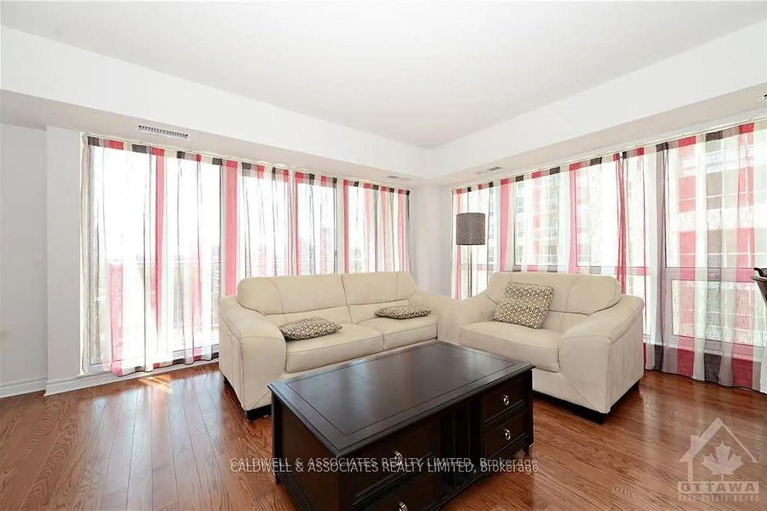 Additional image 4 of 234 Rideau Street 1012