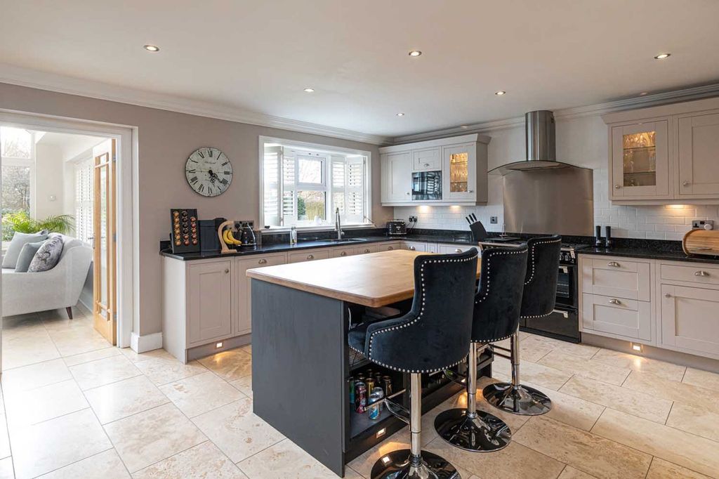 Additional image 5 of 5 bed property for saleBrahma House, The Avenue, Medburn, Ponteland, Northumberland NE20