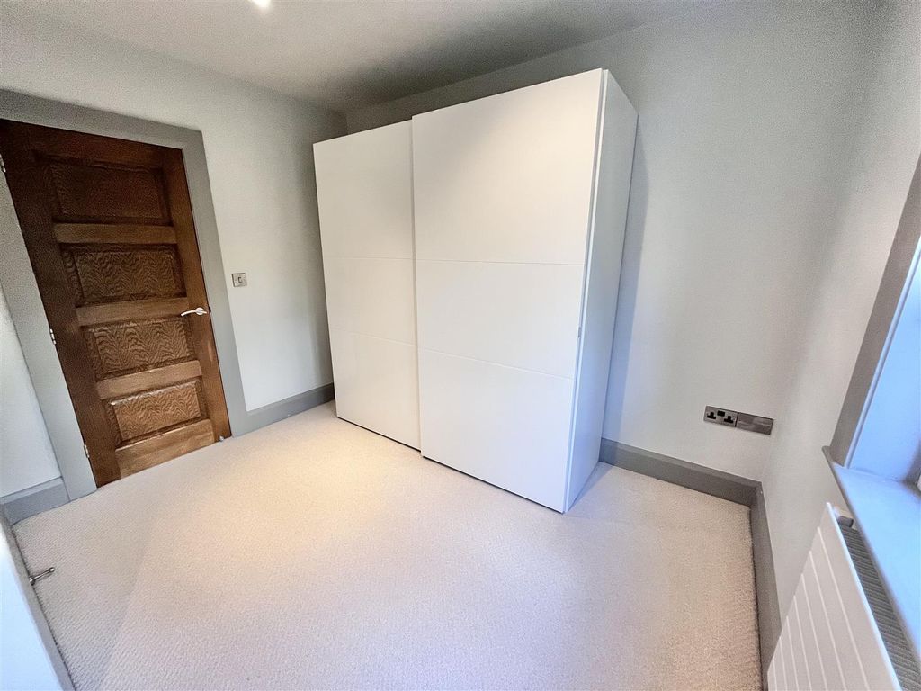 Additional image 24 of 2 bed flat for sale6 Norcliffe Hall, Altrincham Road, Wilmslow SK9