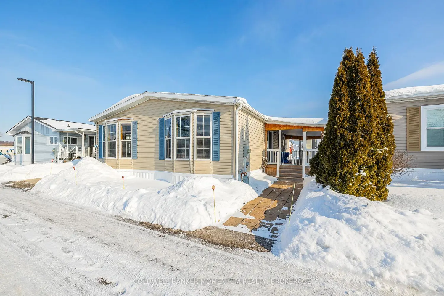 3033 Townline Road 365 photo 2