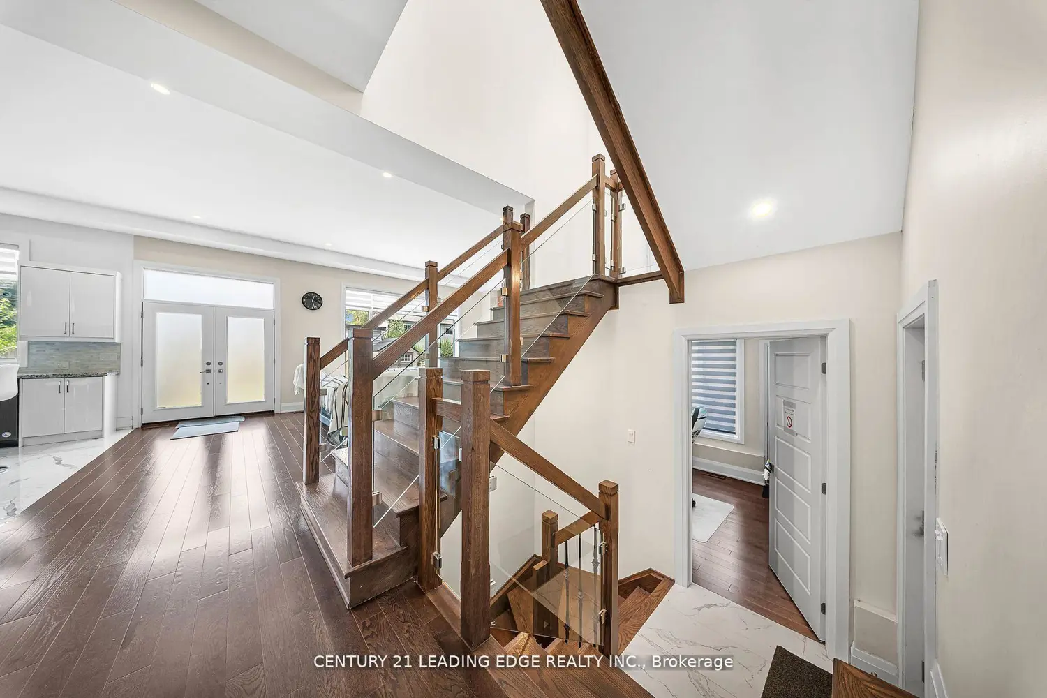 Additional image 8 of 736 Hillview Crescent