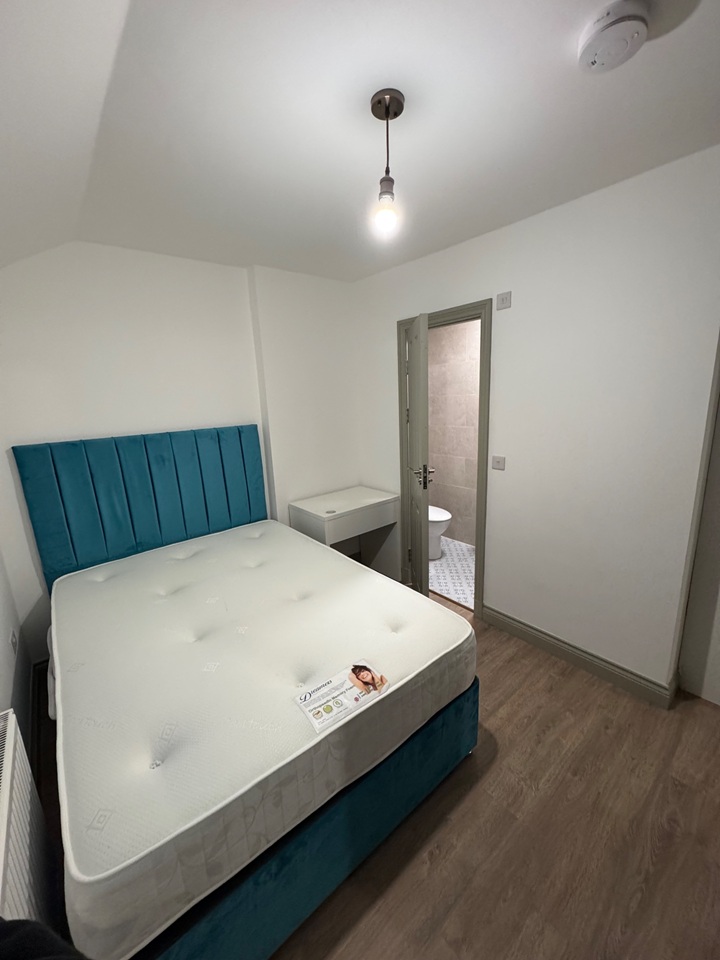 Additional image 16 of Room in a Shared House, Springbank Crescent, LS6, N1 7GU