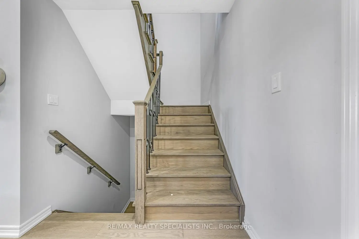 Additional image 8 of 740 Linden Drive 4